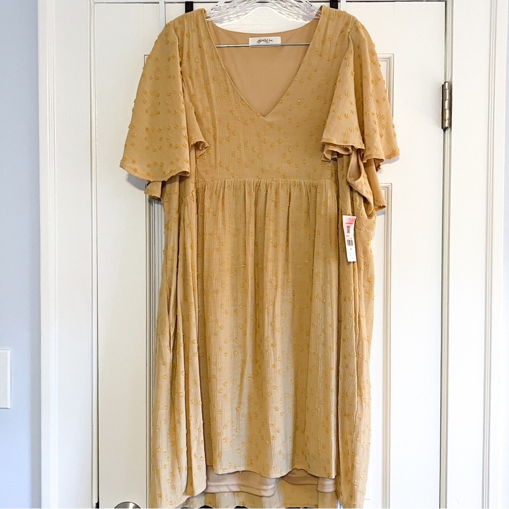 Arula Size B (2X, 18/20) Amelia Babydoll Dress in Yellow/Gold